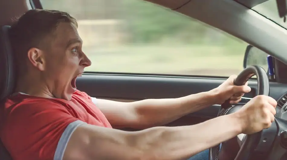 متوقف کردن خودرو